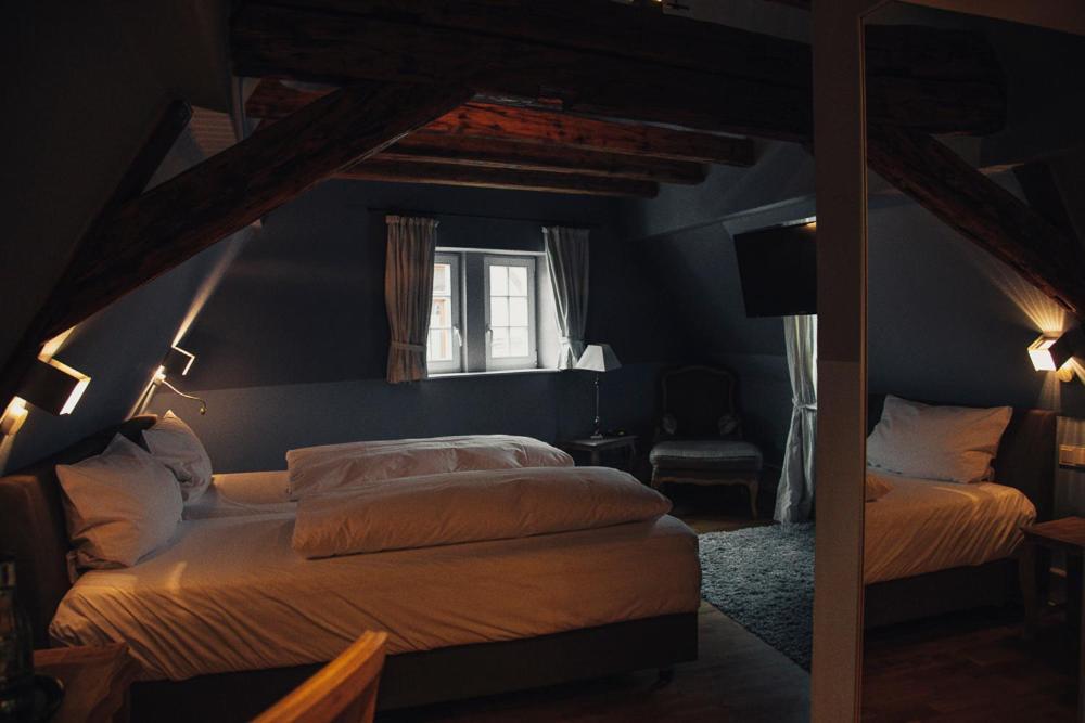 Weinhotel Eltvinum Eltville am Rhein ภายนอก รูปภาพ