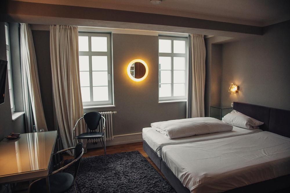 Weinhotel Eltvinum Eltville am Rhein ภายนอก รูปภาพ