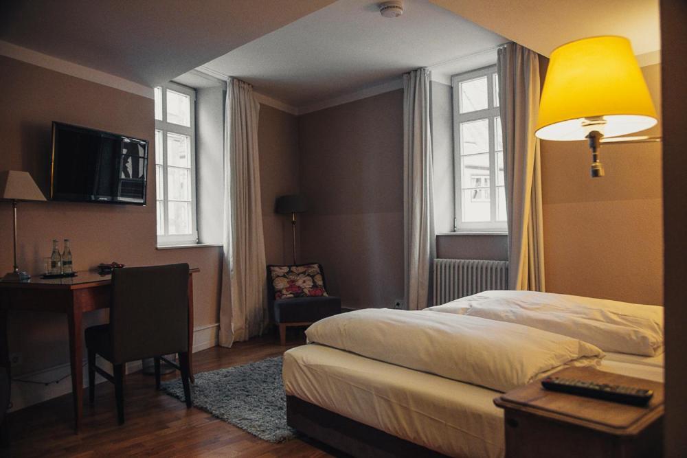 Weinhotel Eltvinum Eltville am Rhein ภายนอก รูปภาพ