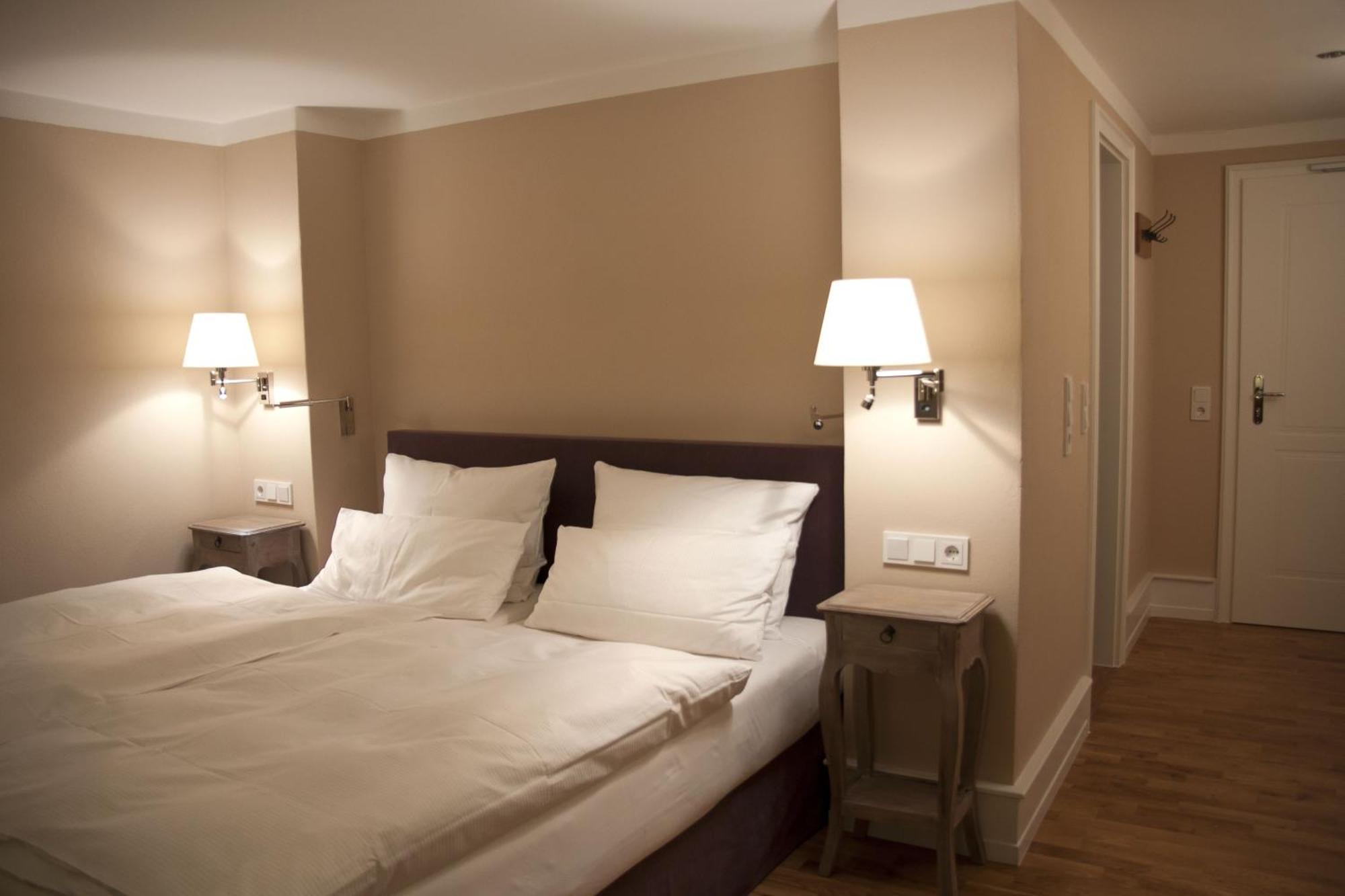 Weinhotel Eltvinum Eltville am Rhein ภายนอก รูปภาพ